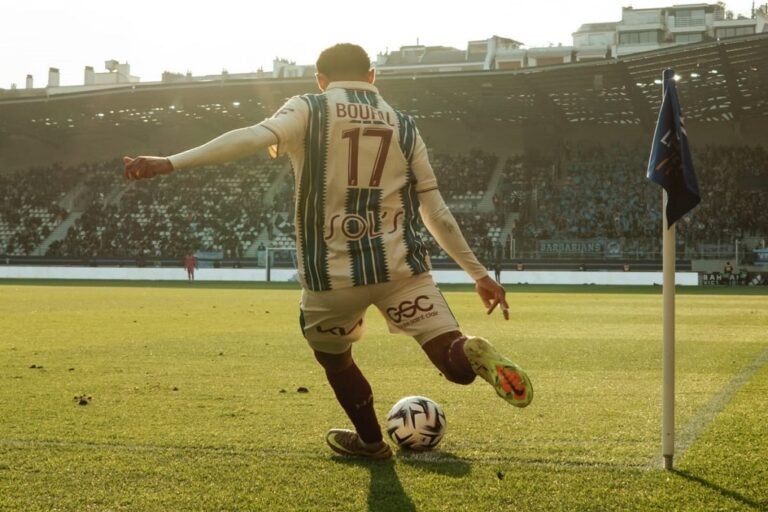 HAC - Le Havre AC - Ligue 1 McDonalds - Ligue 1 - hacmen.fr - hac-foot.com - Matis Millet - Infos HAC - Paris-Normandie - Dernières infos - Absents - Paris FC - PFC - tops - flops - coups de coeur - déceptions - Sofiane Boufal - Mory Diaw - Barbarians - Loïc Négo - Enzo Koffi